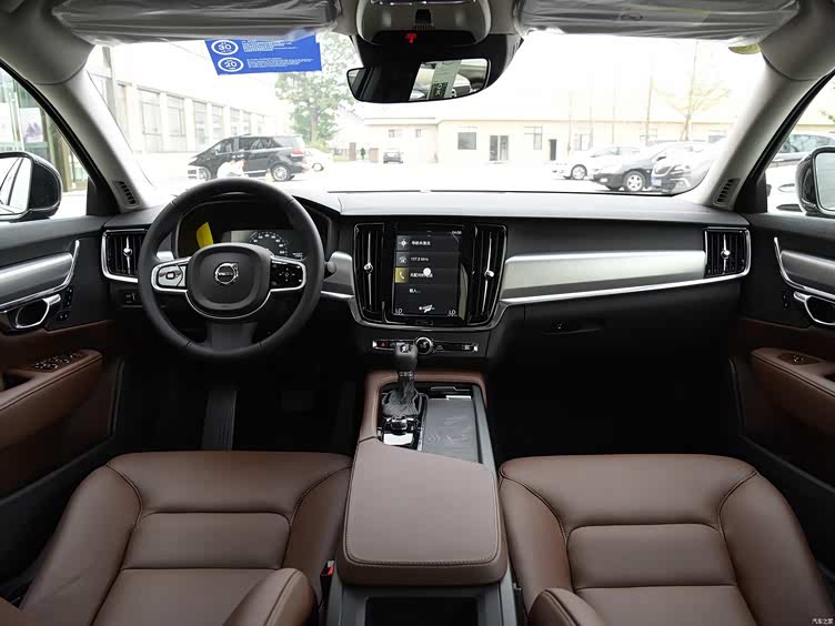 开出去有面子,50万内豪车买捷豹XFL还是沃尔